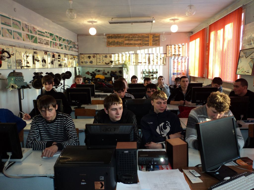 Курсанты на занятиях